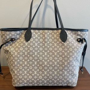 Louis Vuitton Neverfull Monogram Idylle MM